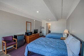 OYO Crossroads Inn