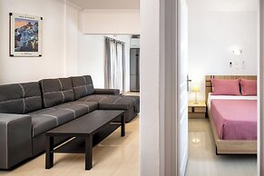 Santorinn Suites