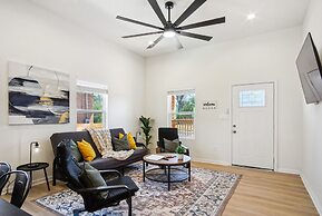 Sleek 4BR 3BA Urban Living w Downtown Views