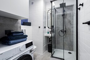 Gold - by Kairos Apartments