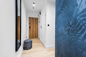 Gold - by Kairos Apartments