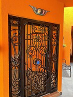 Casa Colonial en Pueblo Mágico by Adhoc