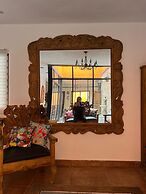 Casa Colonial en Pueblo Mágico by Adhoc