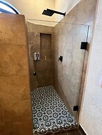 Casa Colonial en Pueblo Mágico by Adhoc