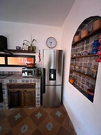 Casa Colonial en Pueblo Mágico by Adhoc