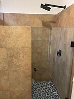 Casa Colonial en Pueblo Mágico by Adhoc