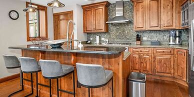 Spectacular 4 Bedroom Ritz-carlton Penthouse Residence in Vail, Colora