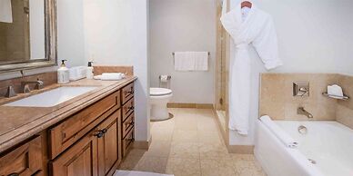 Spectacular 4 Bedroom Ritz-carlton Penthouse Residence in Vail, Colora