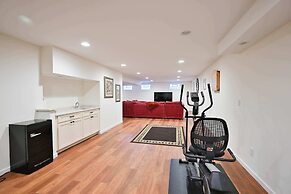 Luxurious Dream Home For 10!