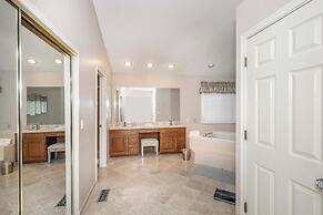 Luxurious Dream Home For 10!
