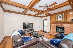 Luxurious Dream Home For 10!