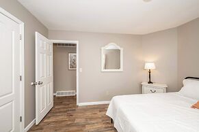 Main Street Cottage For 6