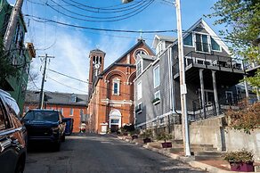 Mt. Adams Nest Studio for 2