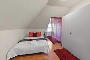 Summit Scholars 2 For 6!