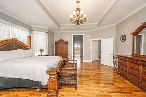 The Bishops Manor Stay for 10!