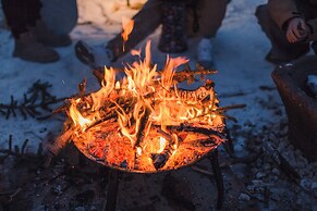 The Long Circle House