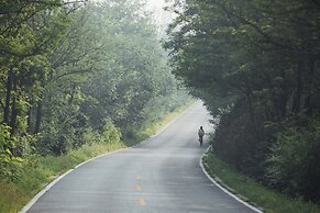 The Long Circle House