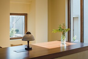 The Long Circle House