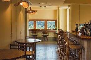 The Long Circle House