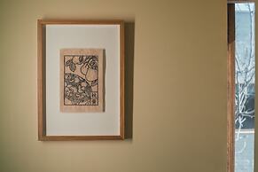 The Long Circle House