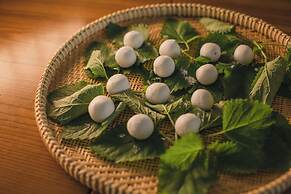 The Long Circle House