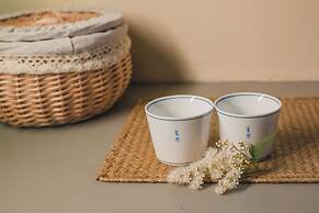 The Long Circle House