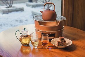 The Long Circle House