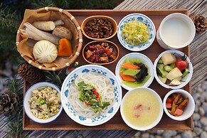 The Long Circle House