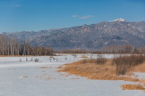 The Long Circle House