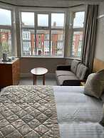 OYO Queens Hotel, Skegness