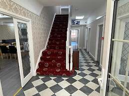 OYO Queens Hotel, Skegness