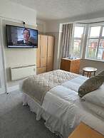 OYO Queens Hotel, Skegness