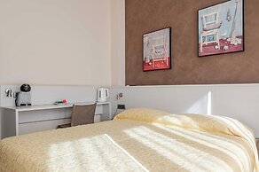 Hotel 3 Comfort and Serenity Heart of Ventimiglia