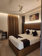 Innzoy Hotels - DLF Road