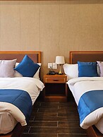 The Waterfront Oasis