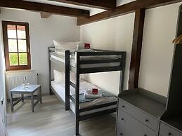 Landhotel Der Distelhof mit Scheunencafé