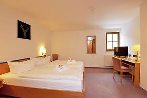 Landhotel Der Distelhof mit Scheunencafé