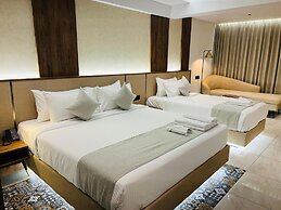 Royal Plaza Inn by RAK Rooms