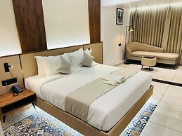 Royal Plaza Inn by RAK Rooms