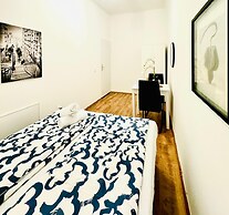 5BR Apt For 10 Walk to Kaufpark Alterlaa