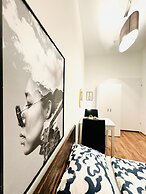 5BR Apt For 10 Walk to Kaufpark Alterlaa