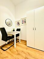 5BR Apt For 10 Walk to Kaufpark Alterlaa