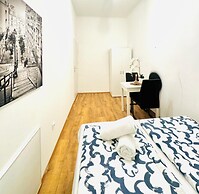 5BR Apt For 10 Walk to Kaufpark Alterlaa