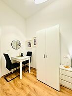 5BR Apt For 10 Walk to Kaufpark Alterlaa