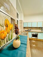 5BR Apt For 10 Walk to Kaufpark Alterlaa