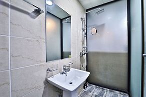 Noah hotel