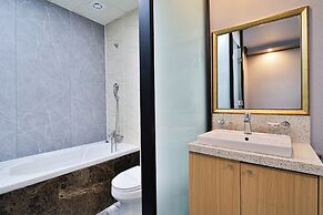 Noah hotel