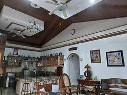 Yuken Mari Beach Haus