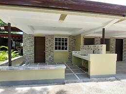 Yuken Mari Beach Haus