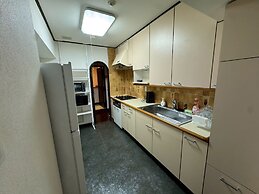 sunmallcrest403
